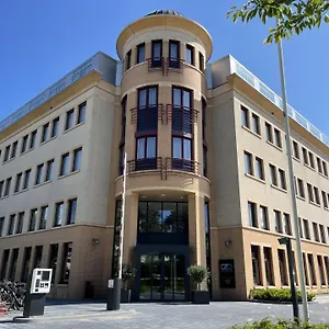 3* Otel Ozo Antares Airport